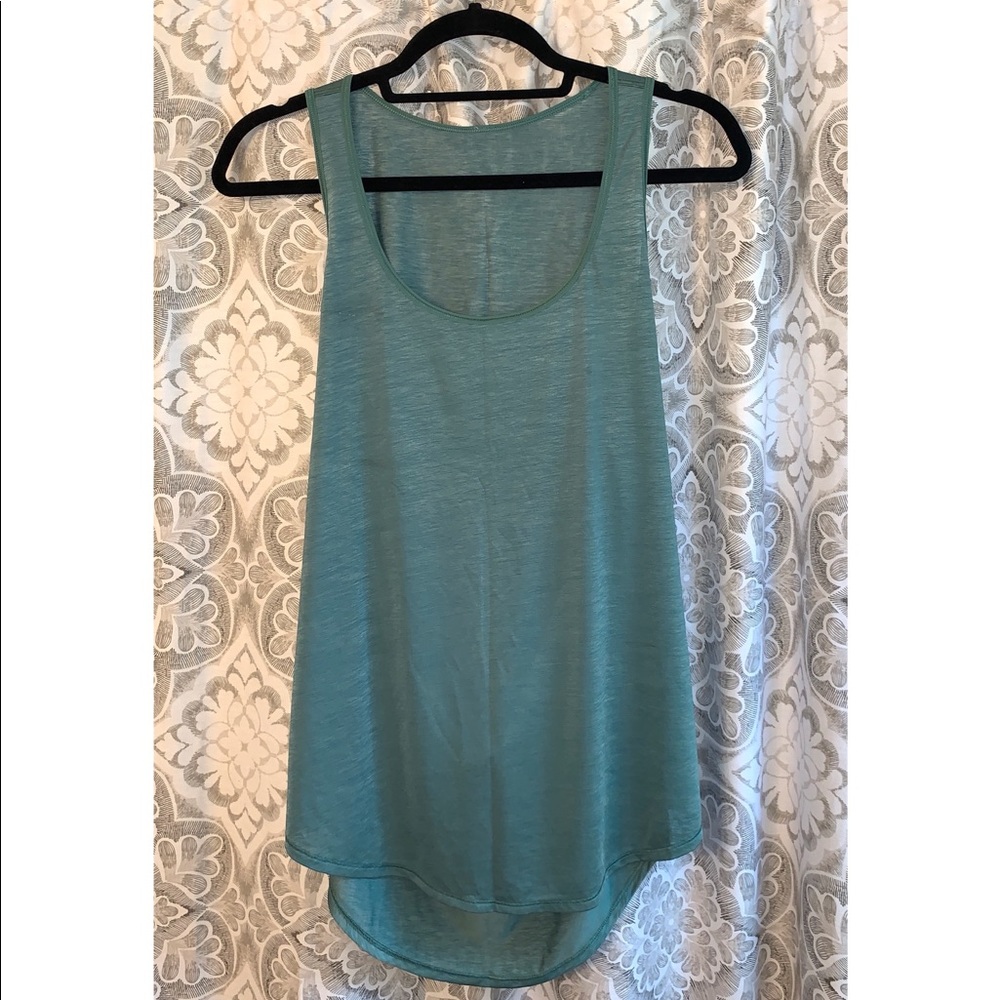 Lululemon tank